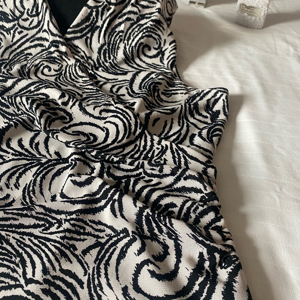 Black and White Swirl Pattern Dress
